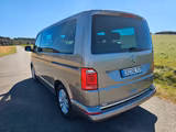 Volkswagen T6 Multivan mit 2 Schiebetüren - 7-Sitzer Vans mit Schiebetüren