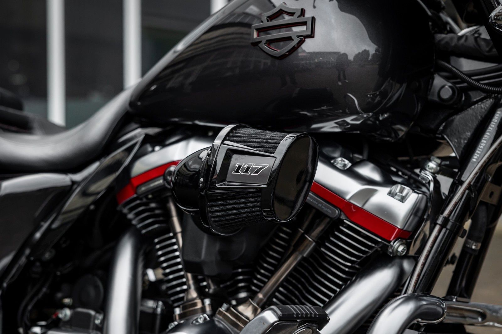 Fahrzeugabbildung Harley-Davidson FLHXSE CVO Street Glide 117 Cui - JEKILL & HYDE