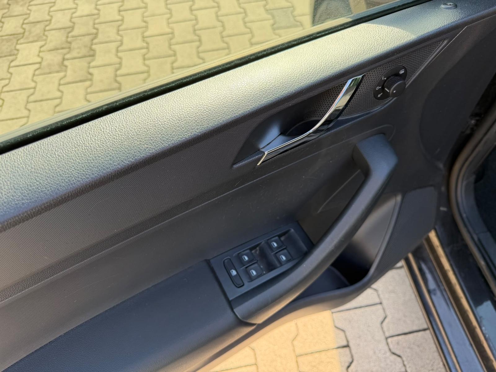 Skoda Rapid 2014 — фото 12