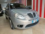 Lancia Ypsilon 1.3 MJT 75 CV Argento - Lancia Ypsilon Argento mit Diesel-Antrieb