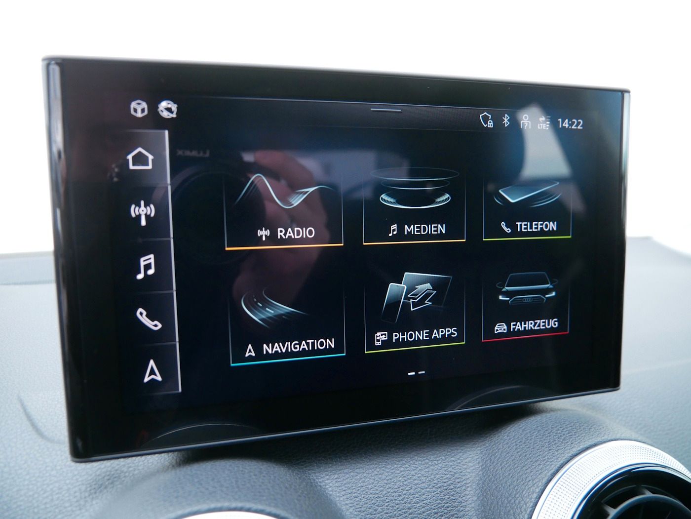 Fahrzeugabbildung Audi Q2 1.5 TFSI S-Line NEU43T DSG ACC Kamera SHZ LED