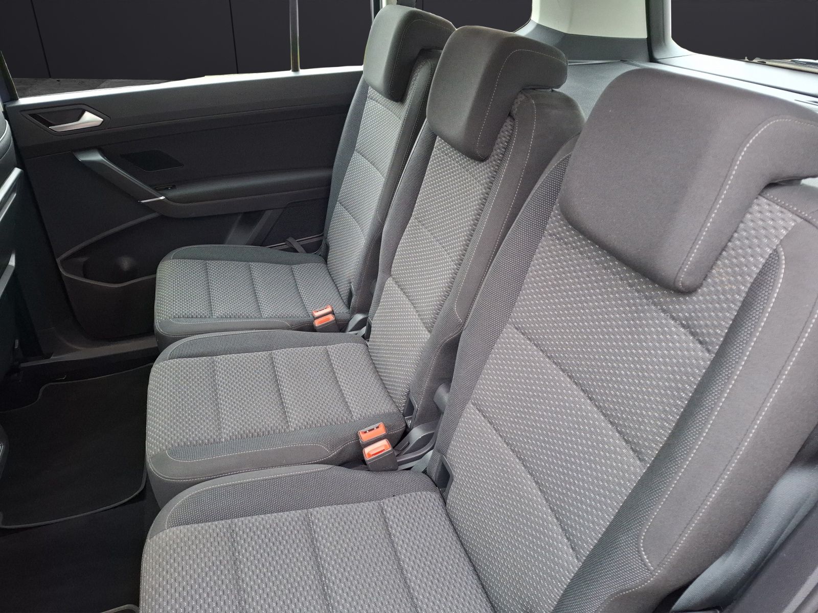 Fahrzeugabbildung Volkswagen Touran TDI Comfortline KLIMA PDC LM SH DAB