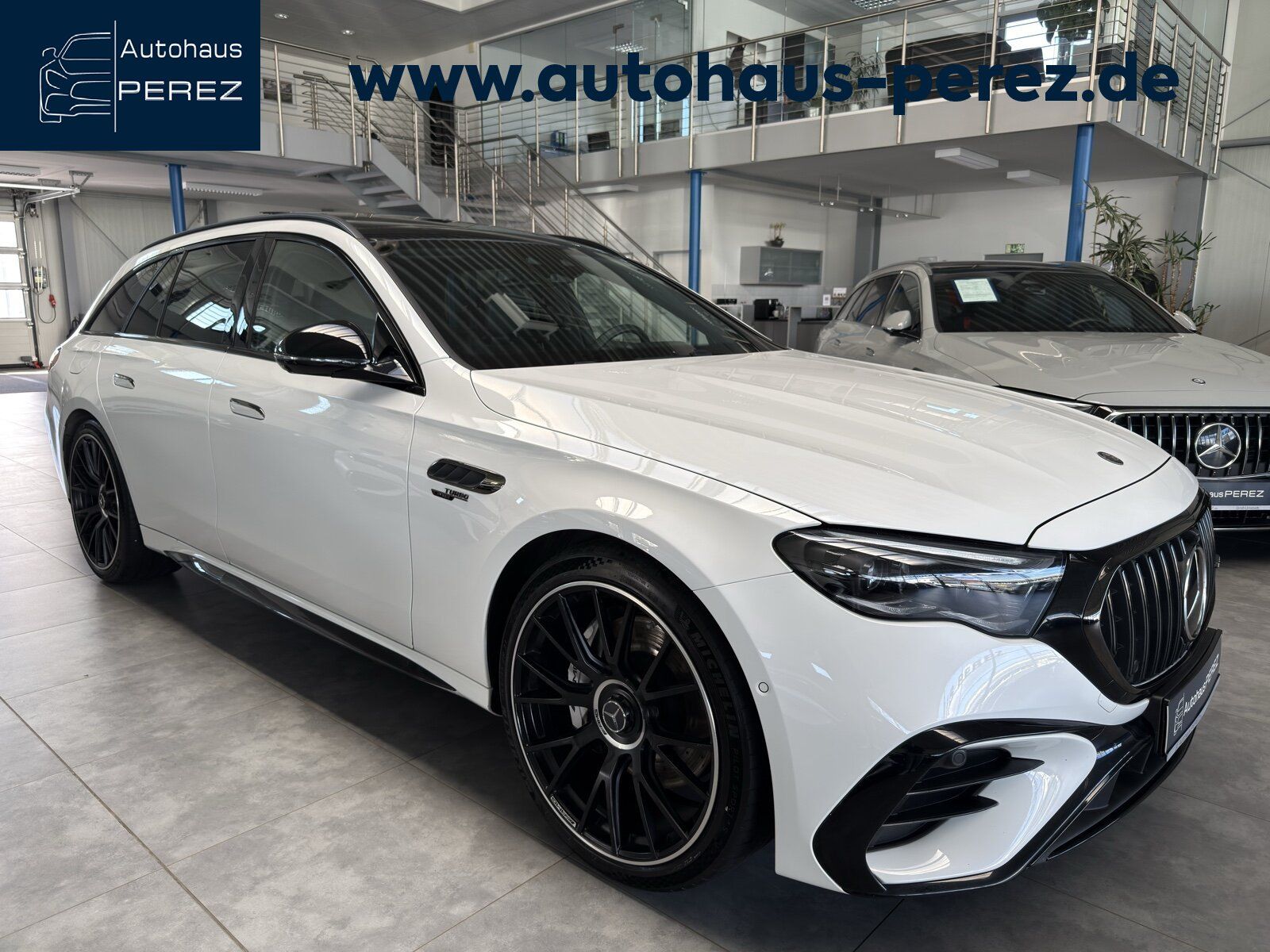 MERCEDES-BENZ E 53 AMG T 4M+ SUPERSCREEN-AHK-21"-BURMESTER-360