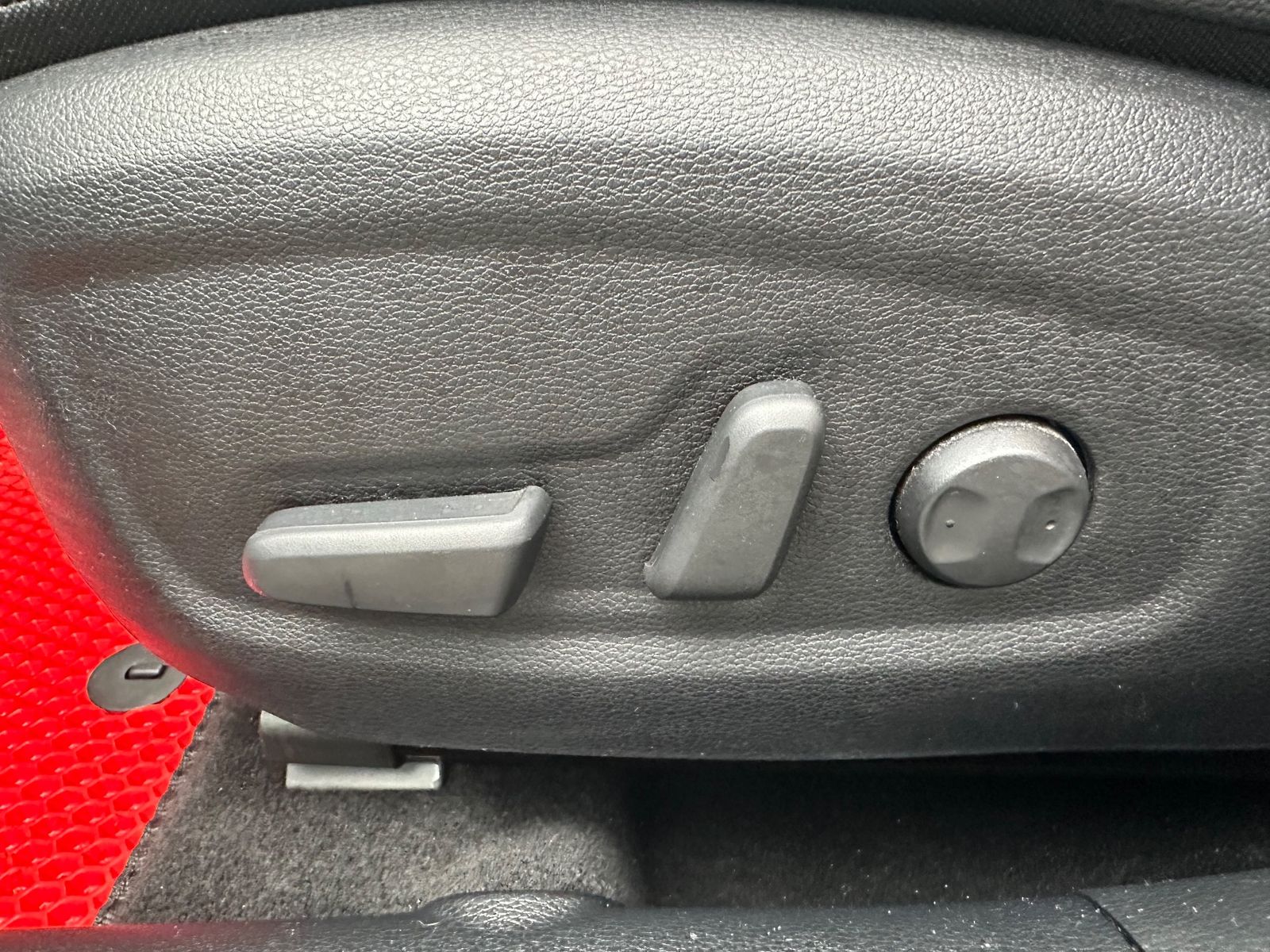Fahrzeugabbildung Kia pro cee'd / ProCeed 1.6 T-GDI DCT7 GT NAV+LED