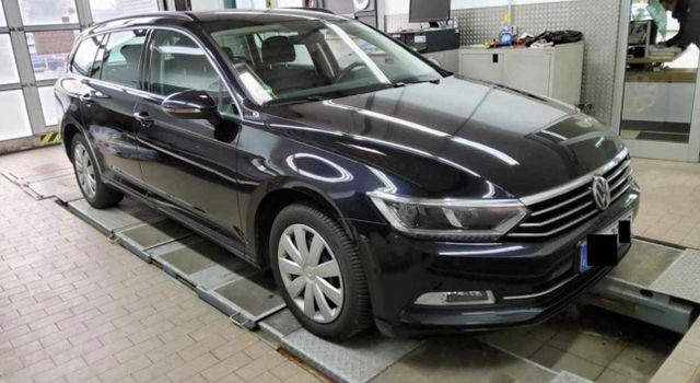 Volkswagen Passat Variant Comfortline DSG/150PS/LED/DCC