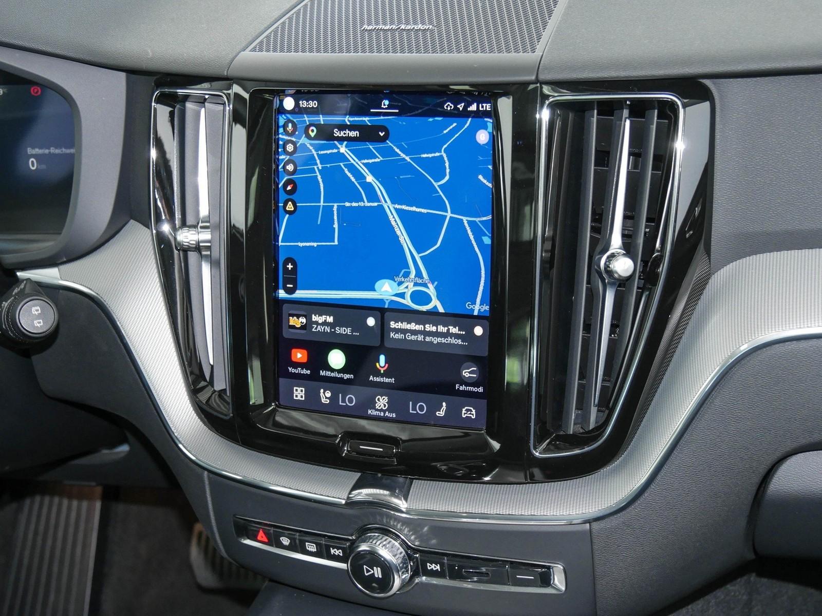 Volvo XC60 T6 AWD Recharge Plus Dark #LED/PDC/RFK/Harm