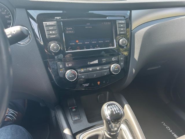 Fahrzeugabbildung Nissan Qashqai Tekna+ 1.3 DIG-T EU6d-T Sportpaket Panor