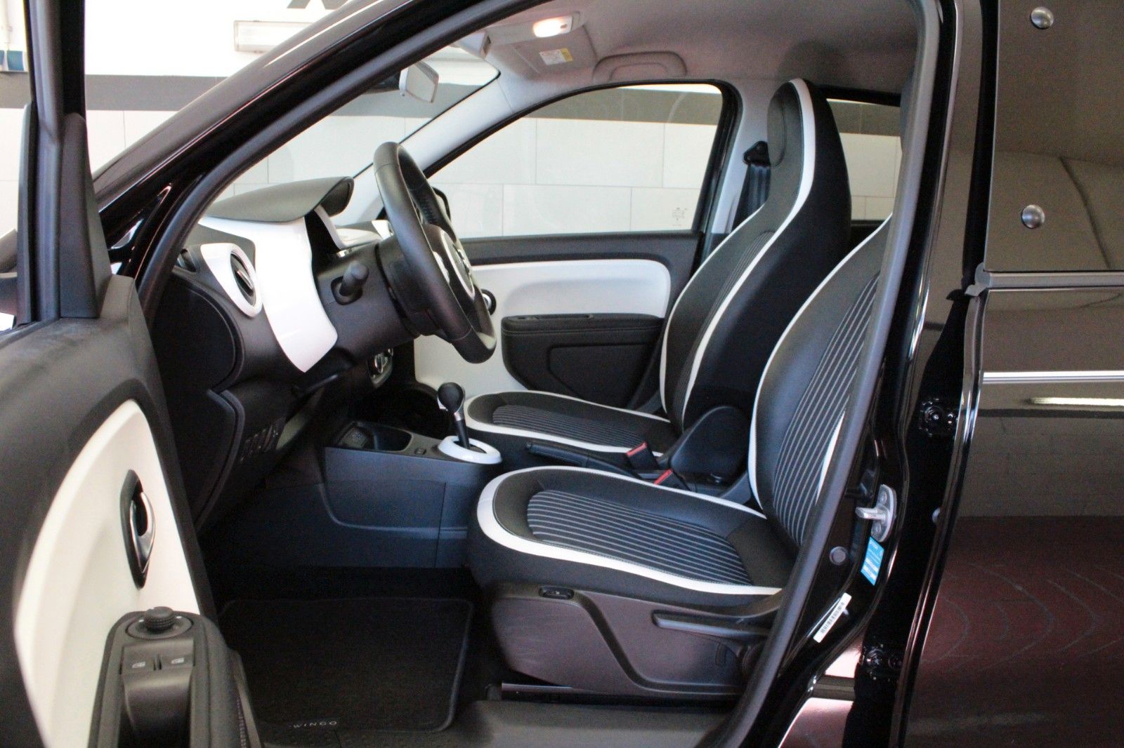 Fahrzeugabbildung Renault Twingo E-Tech 100% elektrisch*einer der letzten*