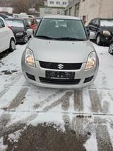 Suzuki Swift Lim. Snow - Suzuki Swift Snow mit Benzin-Antrieb