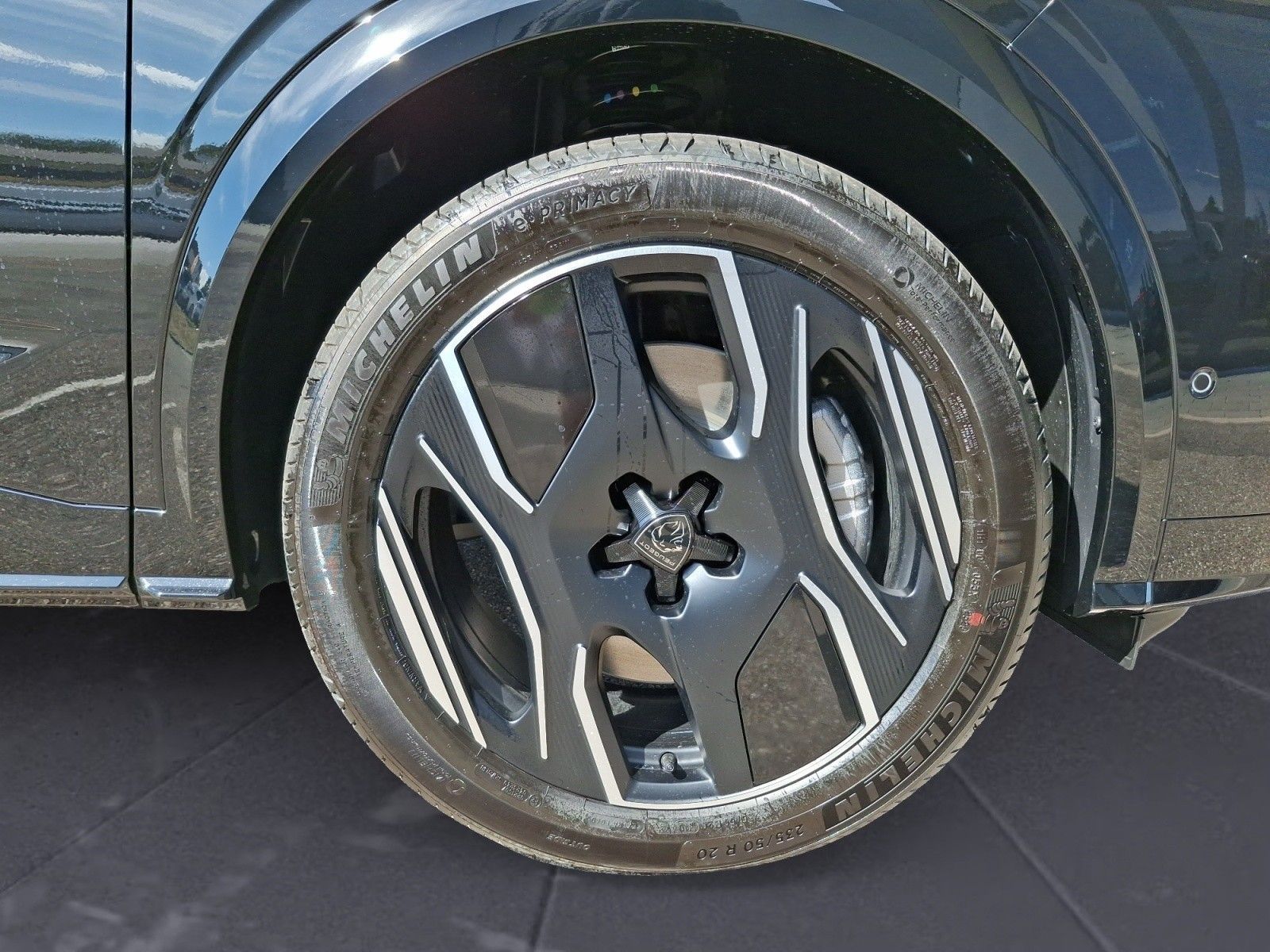Peugeot e-3008 - Bild 7