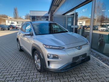 Fahrzeugabbildung Hyundai NEW KONA Elektro Style Navi Assistenz LED Wärmep