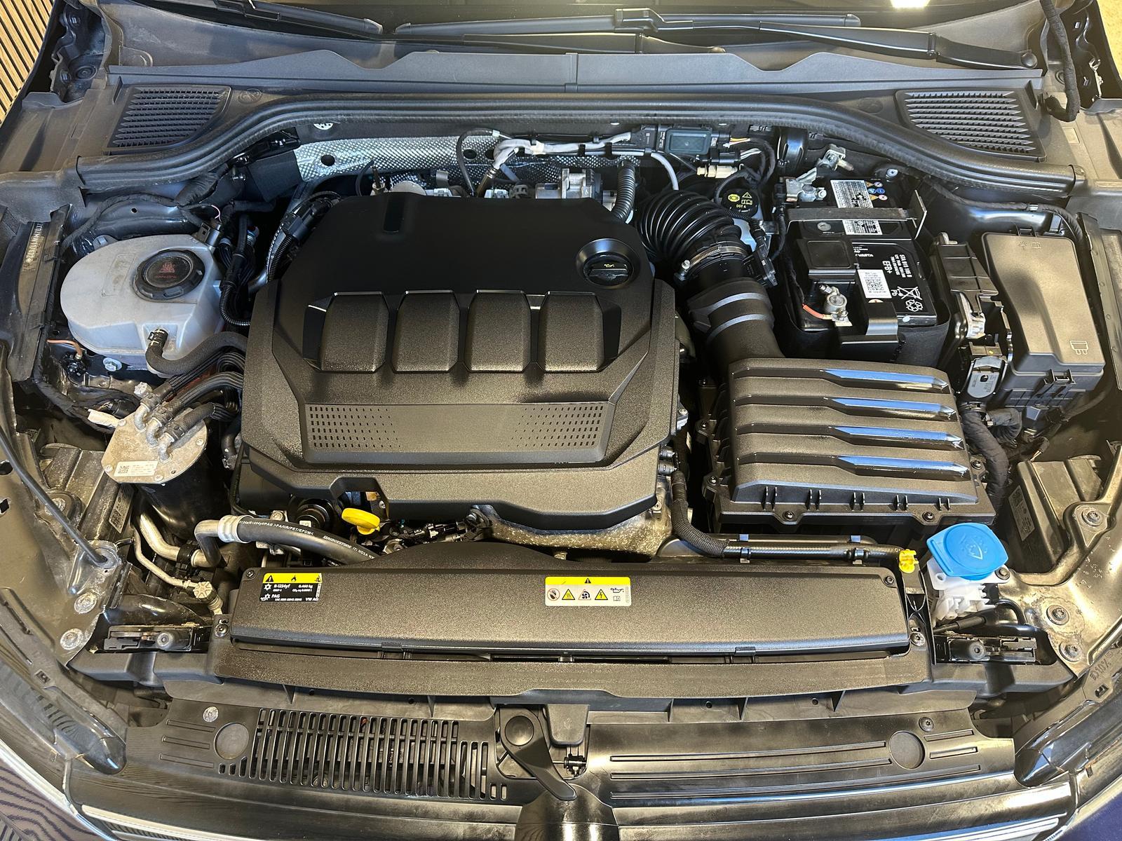 Volkswagen Golf 2.0 TDI Life Navi H&K ALU17Z ACC SHZ, миниатюра 25