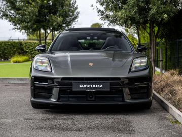 Porsche Panamera - 4