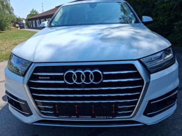Audi Q7 - 3