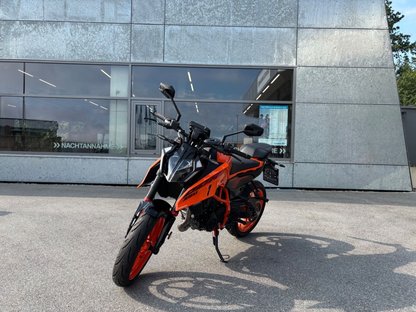 Fahrzeugabbildung KTM 390 Duke Modell 2025