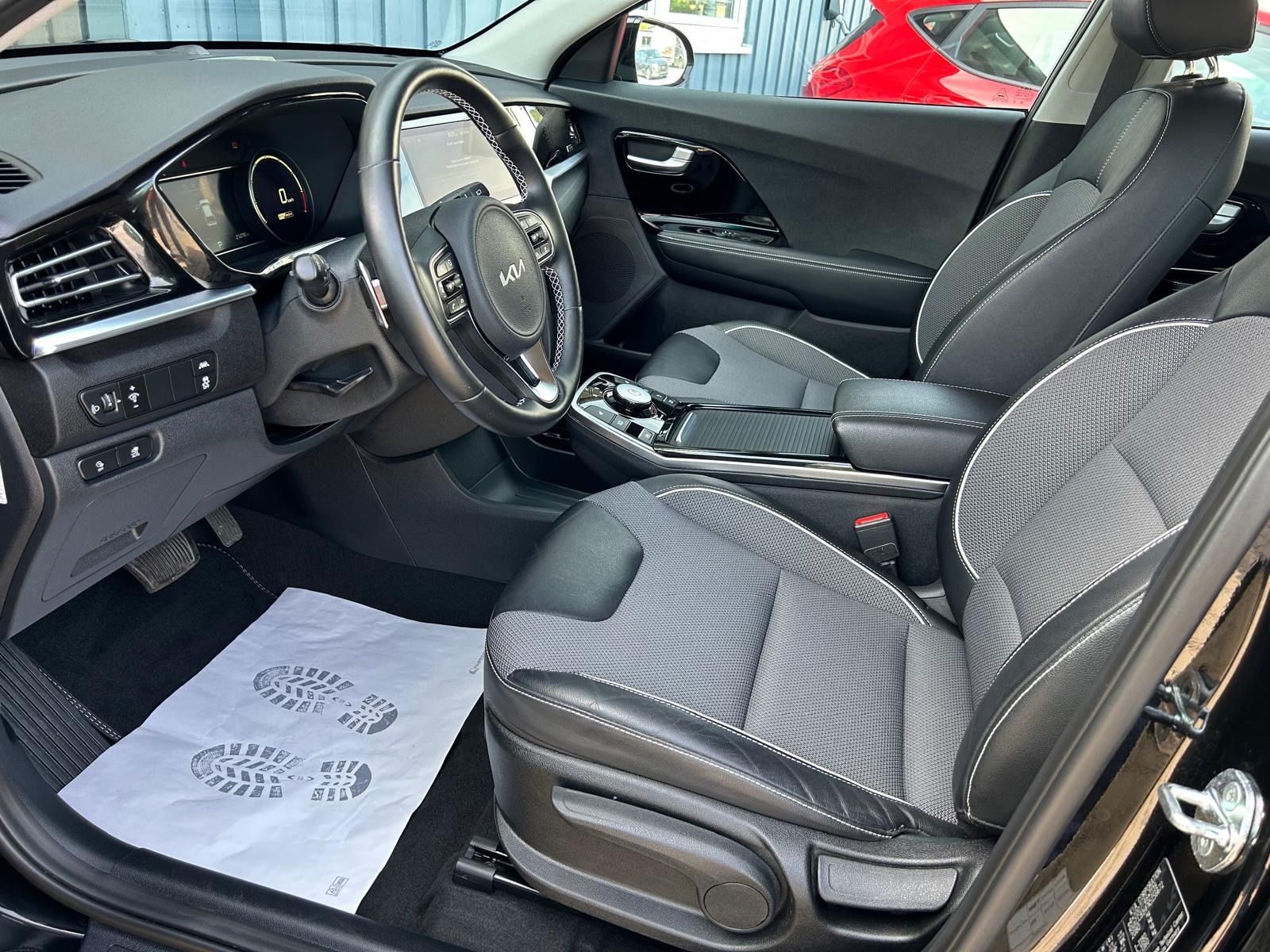 Fahrzeugabbildung Kia e-Niro Vision°1.Hand°SOH 100%°Navi°Kamera°Leder°