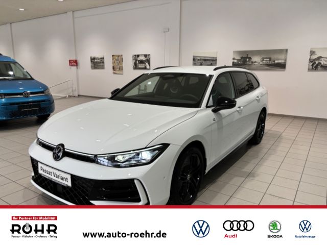 Volkswagen Passat R-Line (BlackStyle/AHK/Standheizung) 2.0