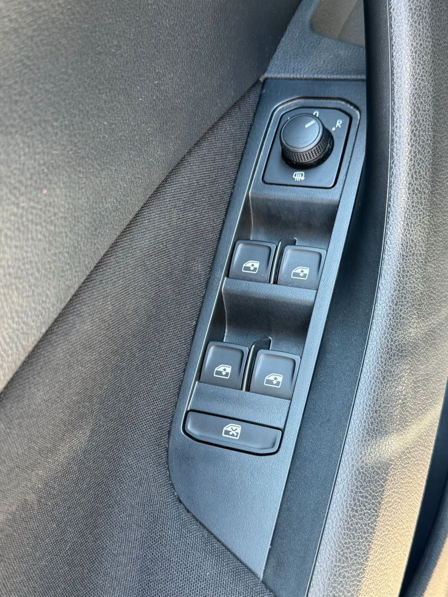 Fahrzeugabbildung SKODA Scala Ambition 1.0 TSI DSG Navi SmartLink VC SHZ