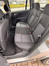 Ford Mondeo 2.0 Ghia Autom. Ghia - Ford Mondeo aus 2005: Ghia