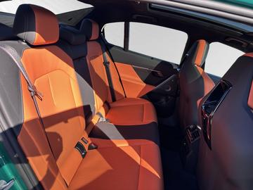 2025 BMW M5 — миниатюра 15