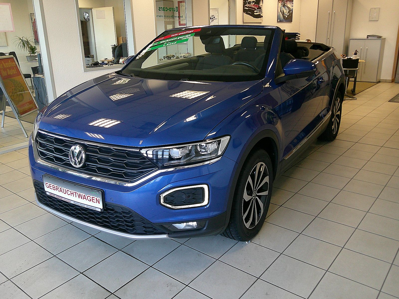 Fahrzeugabbildung Volkswagen T-Roc Cabriolet/ AHK/CARPLAY/NAVI/WENIG KM