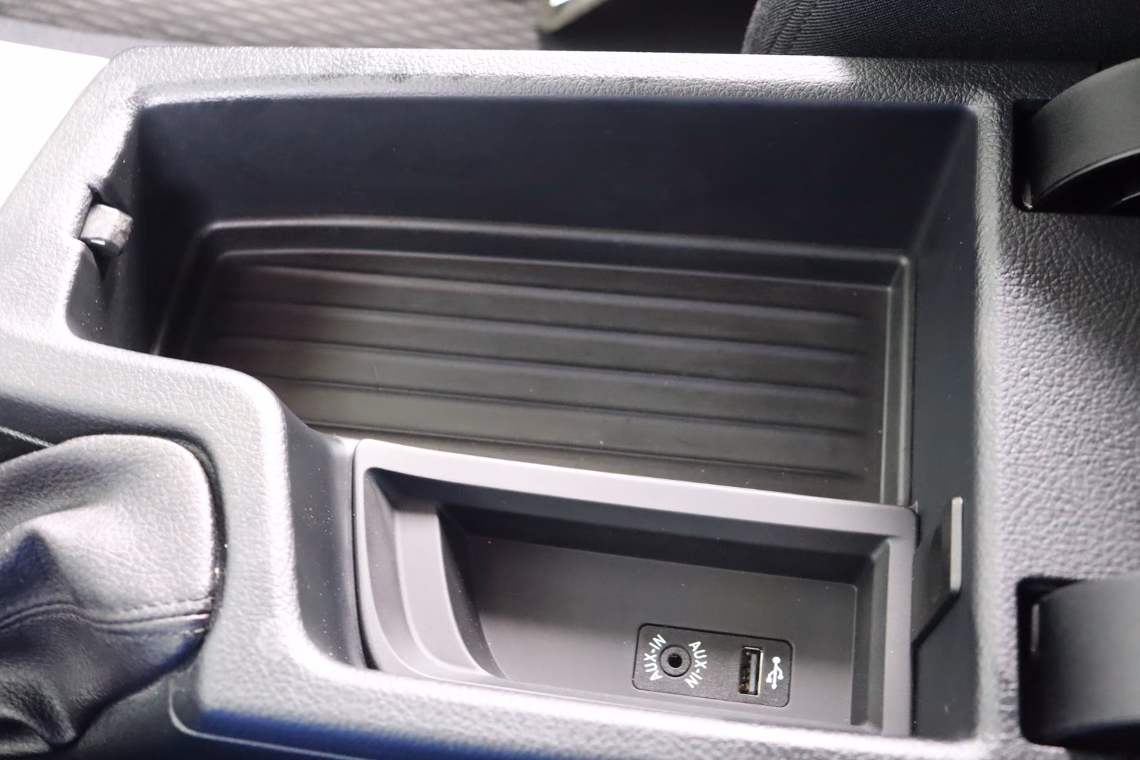 BMW 320 i Touring xDrive * Bi- Xenon * Navi