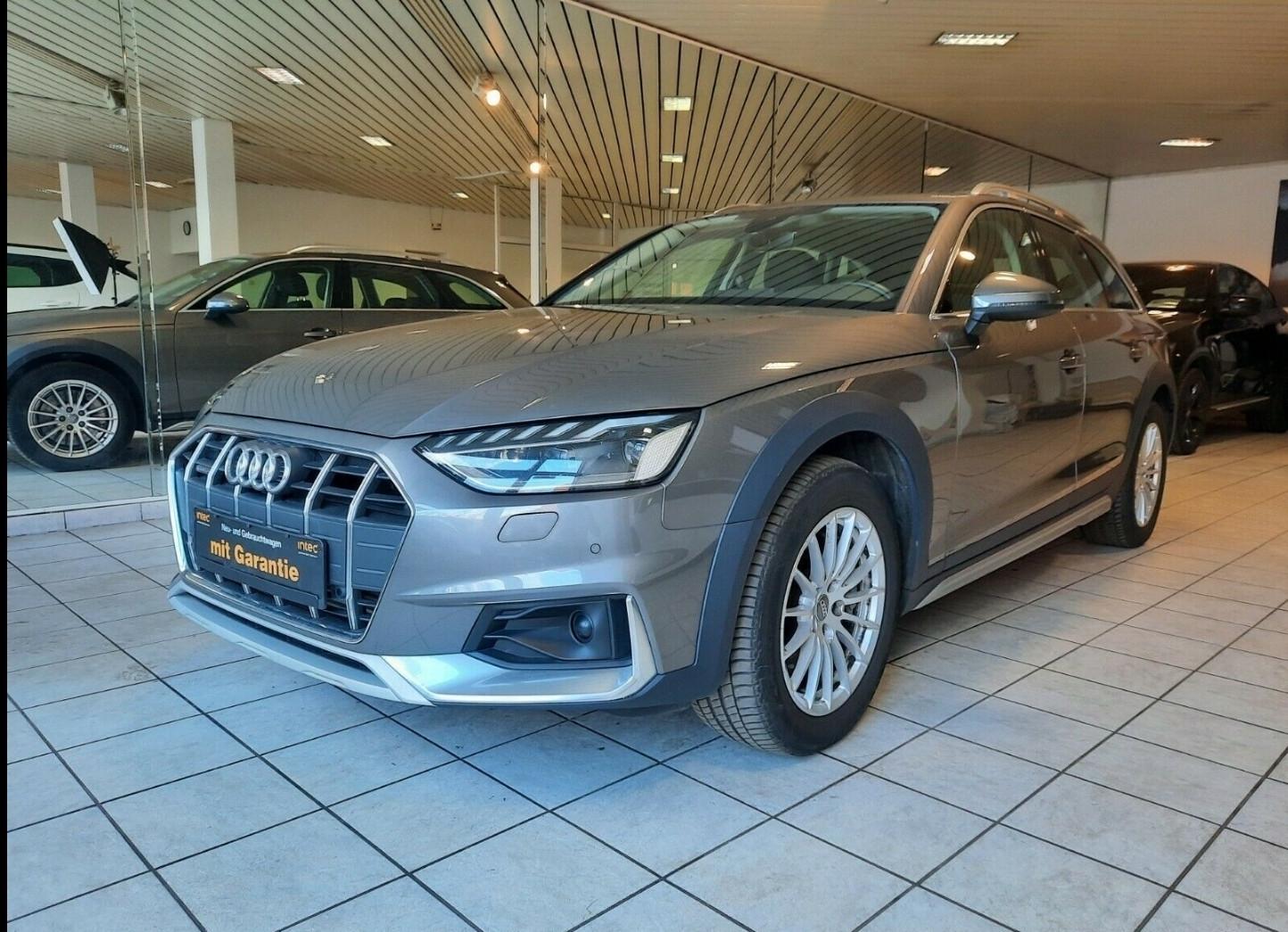 Audi A4 Allroad quattro 45 TDI Matrix……