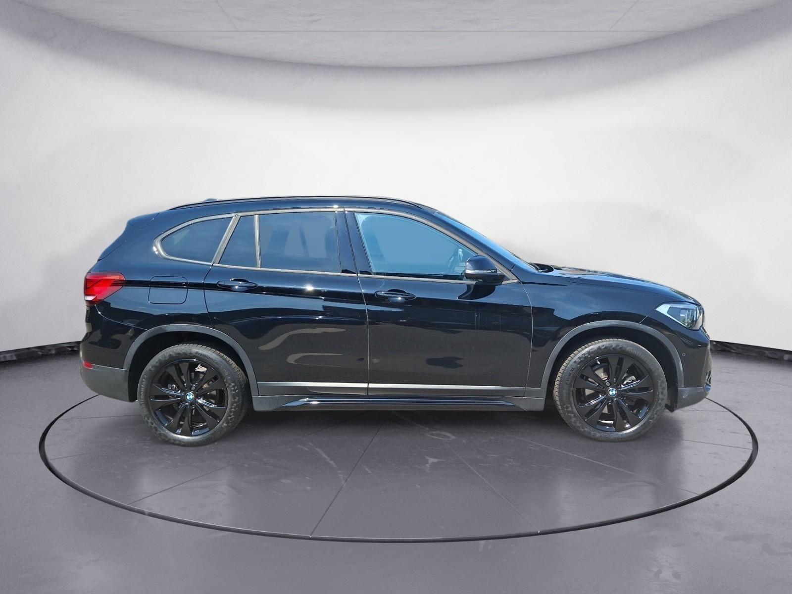 BMW X1 sDrive18i Sport Line Panorama Klimaaut. PDC e, миниатюра 6