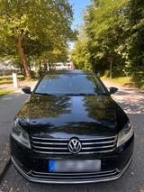 Volkswagen VW Passat 2.0 - Volkswagen Passat aus 2012 mit Diesel-Antrieb: Limousine