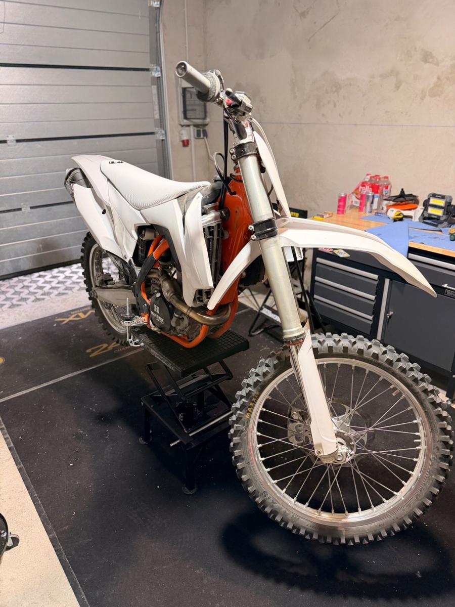 KTM SX 2015 — rear view