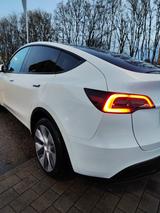 Tesla Model Y Standard Range RWD | 2023 | Garage - Tesla Model Y: Rwd