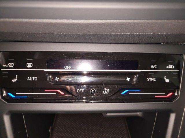 Fahrzeugabbildung Volkswagen Polo TSI Style DSG MatrixLED ACC Klimaautomatik