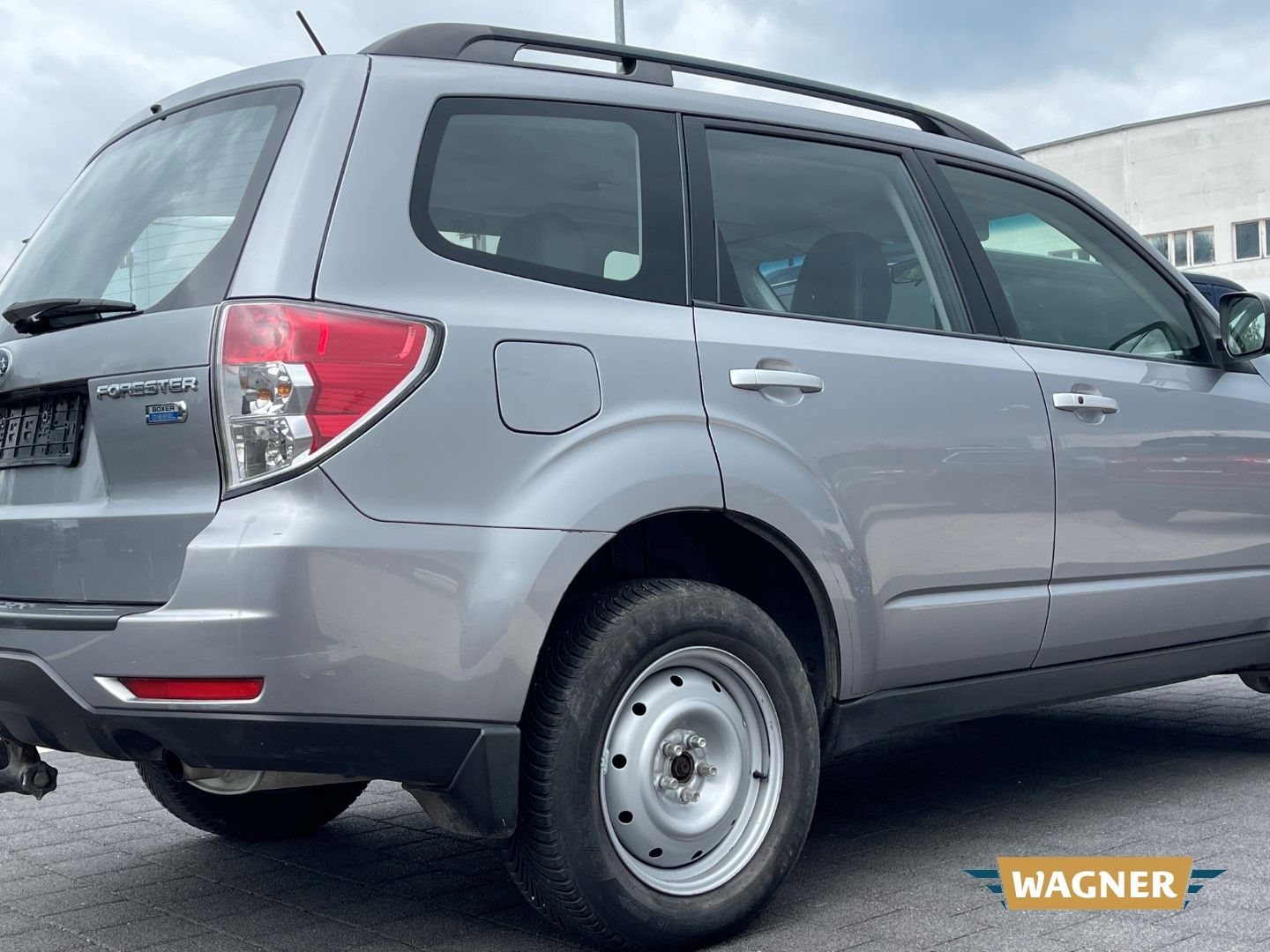 Fahrzeugabbildung Subaru Forester Active 2.0D DPF Motorschaden
