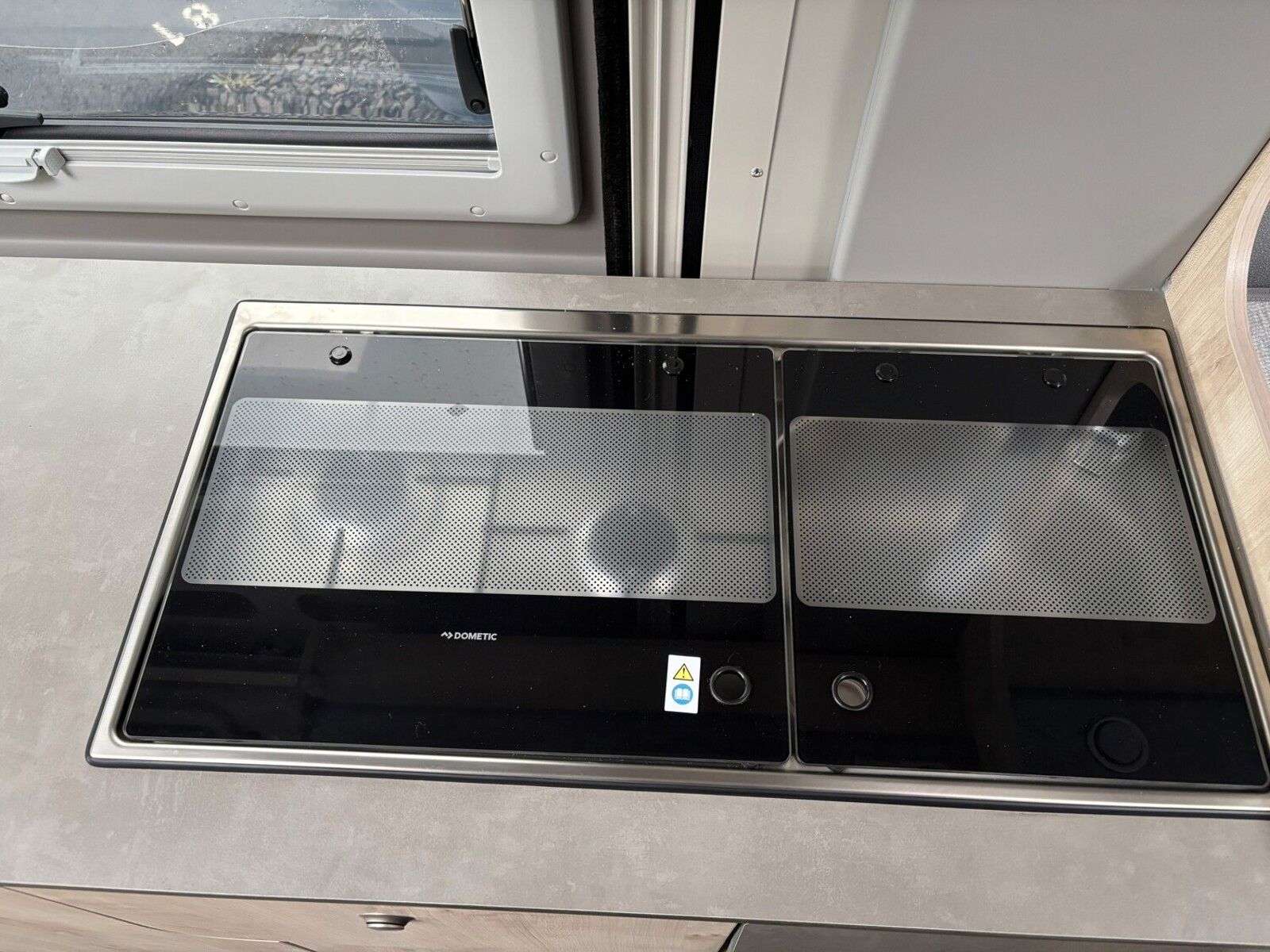 Fahrzeugabbildung Clever Tour Citroen 140 PS 5500 Euro geschenkt