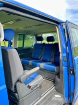 Volkswagen Multivan mit TÜV, 2 Schiebetüren, SHZG - gebrauchte VW T5 Multivan aus dem Jahr 2003