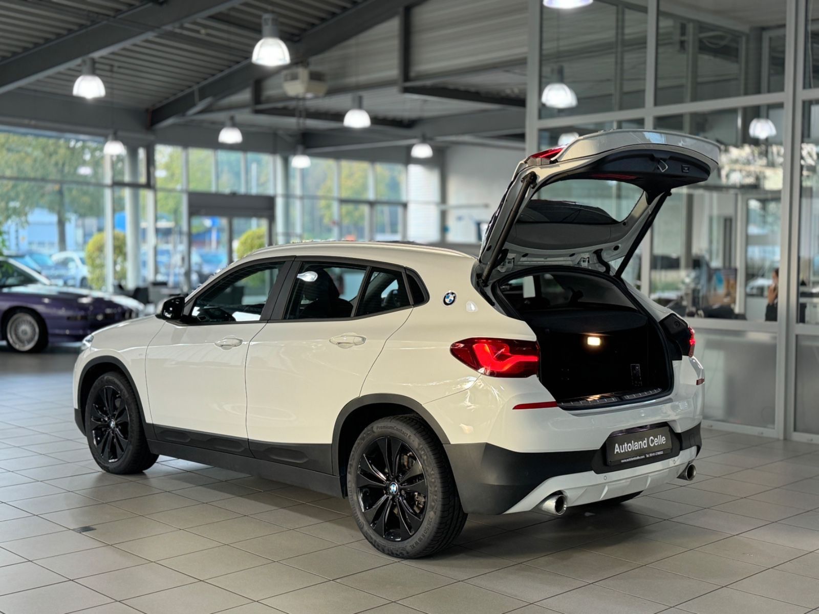 Fahrzeugabbildung BMW X2 sD20i Kamera HiFi Alarm LED Navi AHK Panorama