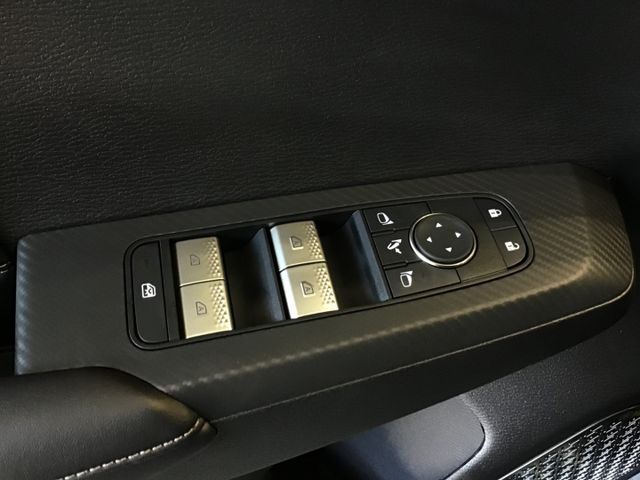 Fahrzeugabbildung Mitsubishi Plug-in Hybrid Outlander TOP ACC/Pano/Navi/Leder