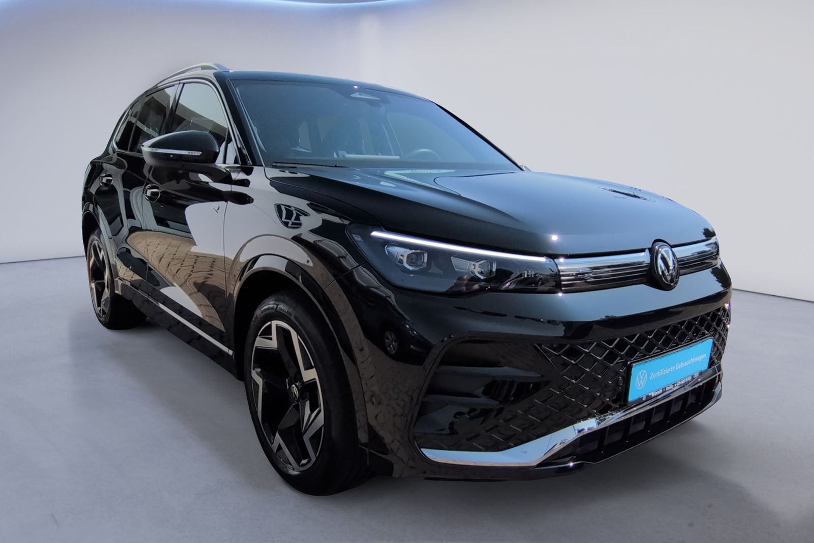 Tiguan R-Line 1.5 eTSI DSG +LED+NAVI+SHZ+KAMERA