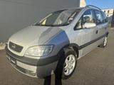 Opel Zafira A 1.8 Elegance SHZ KLIMA 7 SITZER AHK TOP - Opel Zafira: Elegance