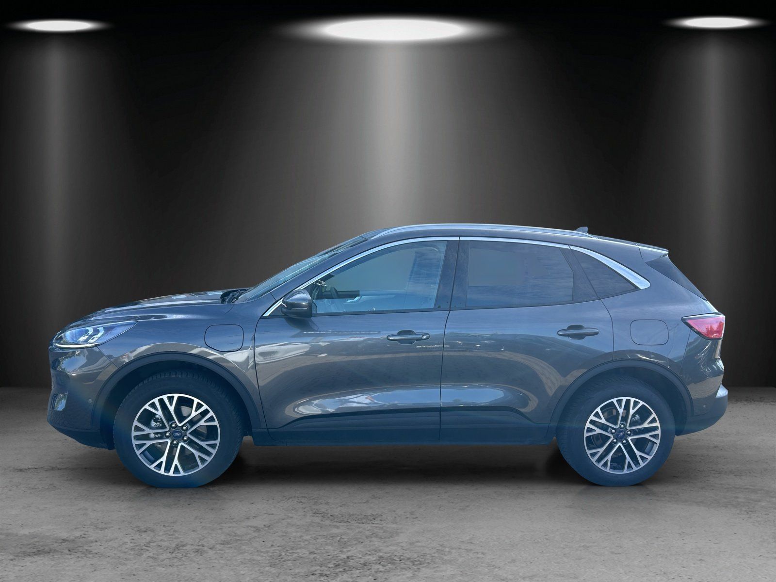 Fahrzeugabbildung Ford Kuga Titanium X PHEV HUD Navi digitales Cockpit