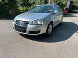 Volkswagen VW Jetta 1.6 - Volkswagen Jetta aus 2008