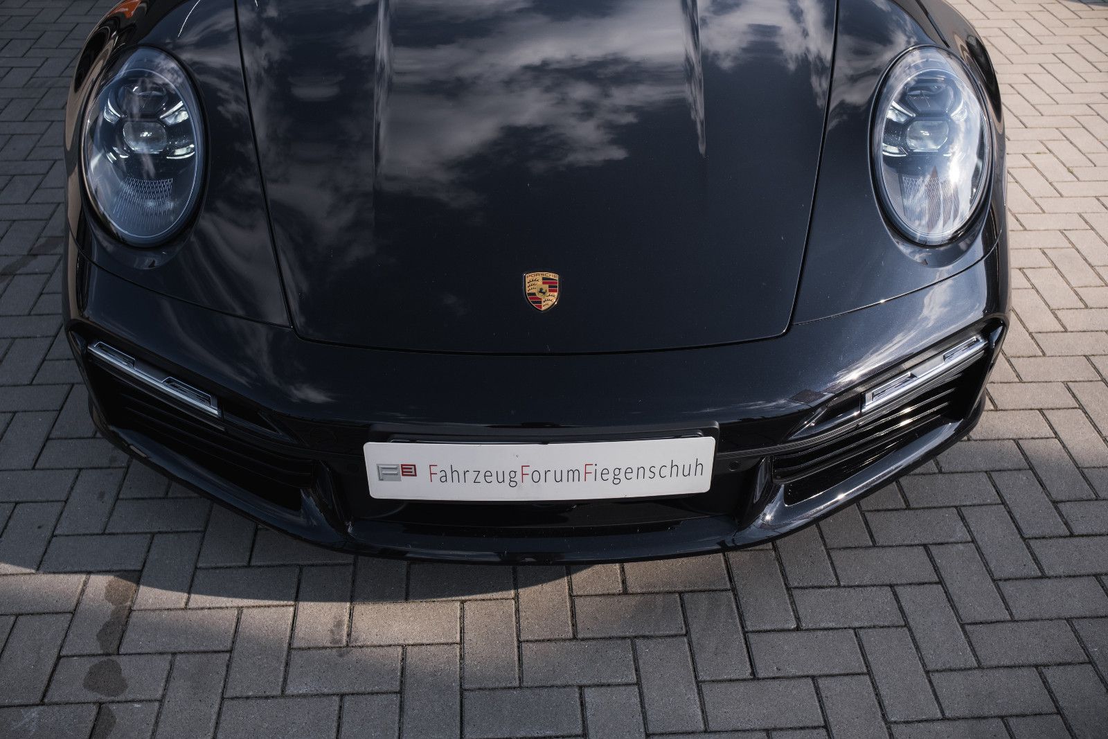 Fahrzeugabbildung Porsche 992/911 Turbo Cabrio-Lift-PDCC-LED-Burmester