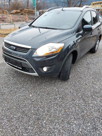 Ford Kuga 2,0 TDCi 2x4 Titanium Titanium