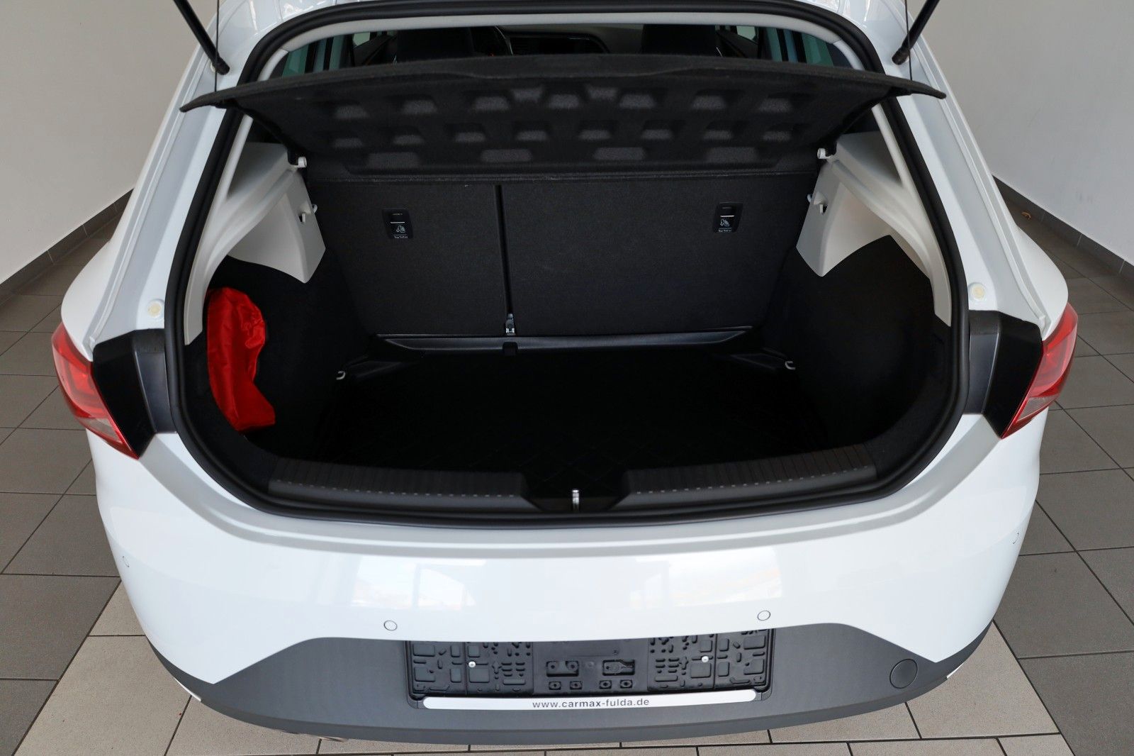 Fahrzeugabbildung SEAT Leon FR T.Leder,Navi,LED,Full Link,Seat Sound