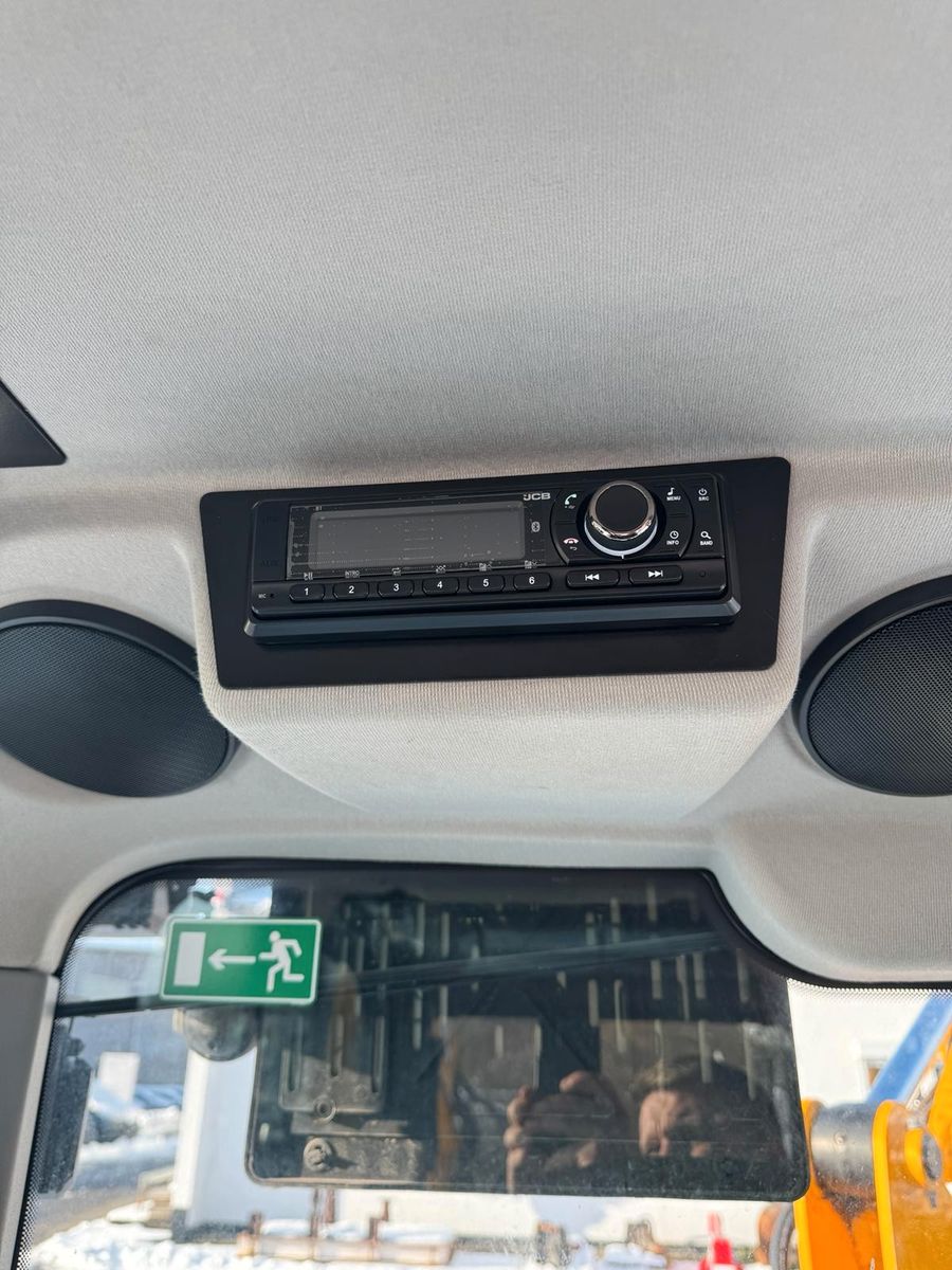 Fahrzeugabbildung JCB Hydradig / Skid-Steer-Aufnahme / nur 375h / 2024