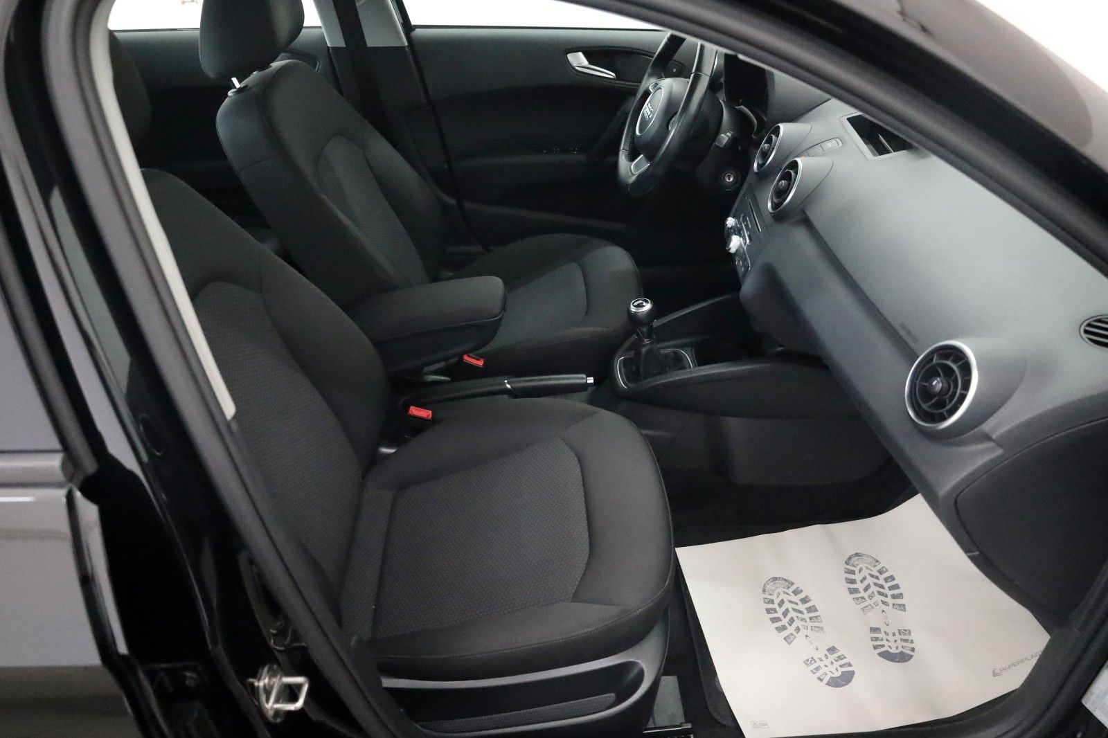 Fahrzeugabbildung Audi A1 Sportback sport Navi,Allwetterreifen