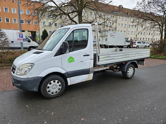 Mercedes-Benz 311 Sprinter Tüv, AHK