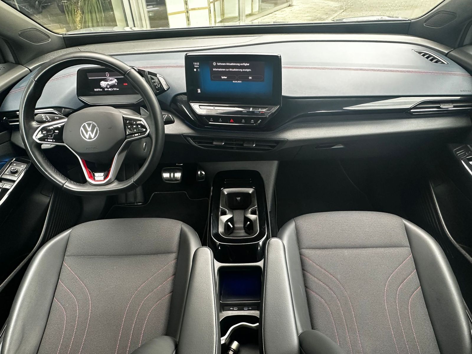 Fahrzeugabbildung Volkswagen ID.4 GTX 82kWh 4M VIRTU+NAVI+MATRIX+SHZ+PDC+21"
