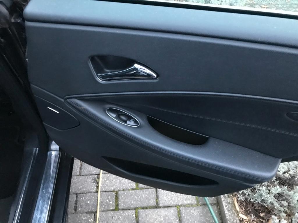 Mercedes-Benz CLS 320