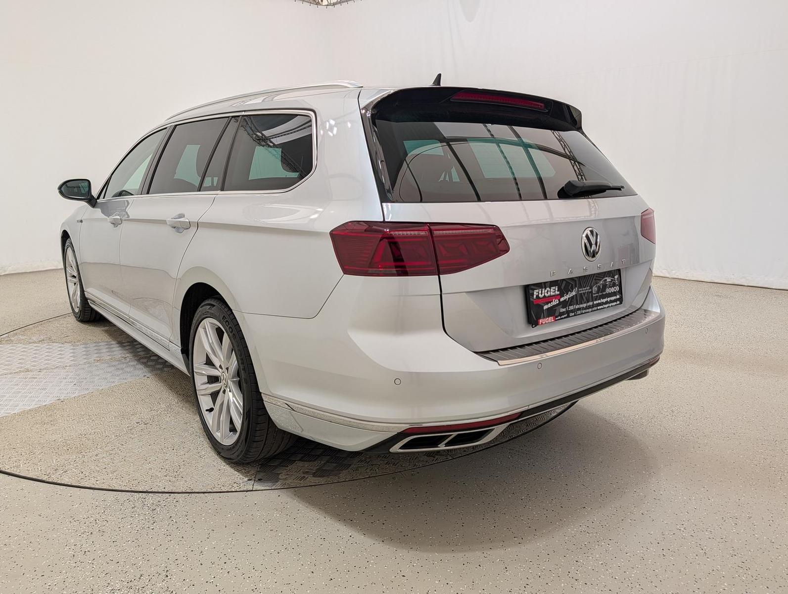 Volkswagen Passat 1.5 TSI DSG R-line ACC LED Pano L, миниатюра 5